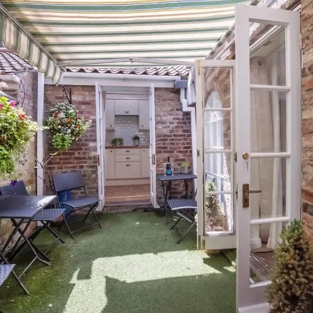 Apartamento Secluded Bungalow York