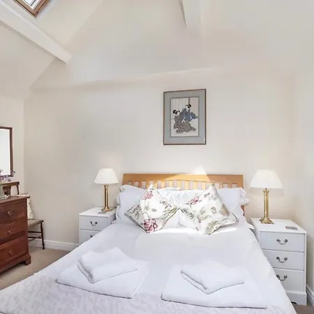 Secluded Bungalow * York
